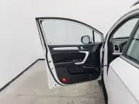 Refine S3 2016 1.5L Manual Deluxe Smart Edition — миниатюра 8