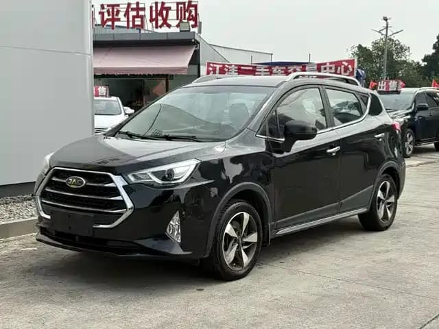 Refine S3 2017 1.5L Manual Deluxe Edition