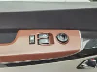 Refine M5 2016 2.0T Gasoline Automatic Business Edition — миниатюра 9