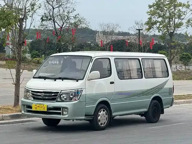 Jinbei Haishi 2008 Model 2.4L Manual Nine-Seater
