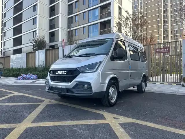 Teshun 2021 2.8T Space King Taurus Edition Short Wheelbase Mid-High Roof 6-Seater Diesel National VI JX493