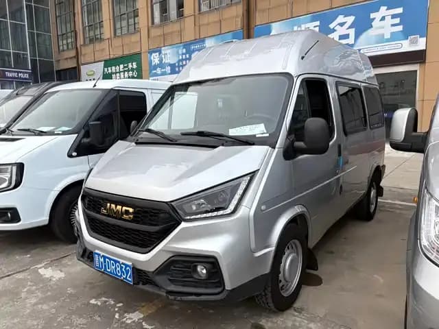 Teshun 2021 2.8T Space King Taurus Edition Short Wheelbase Mid-High Roof 6-Seater Diesel National VI JX493