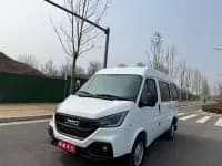 Teshun 2021 2.8T Space King Taurus Edition Short Wheelbase Mid-High Roof 6-Seater Diesel National VI JX493 — миниатюра 2