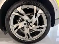 Genesis GV60 2023 Dual Motor All-Wheel Drive High-Performance Flagship Edition — миниатюра 12