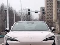 Jihu Alphard S5 2024 Model 560MAX 185kW — миниатюра 2