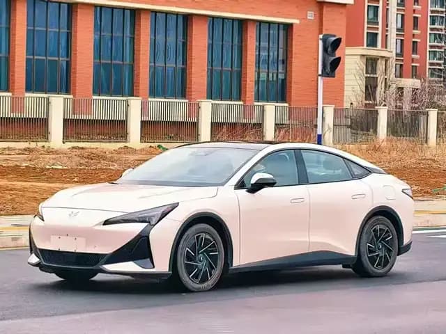 Jihu Alphard S5 2024 Model 560MAX 185kW