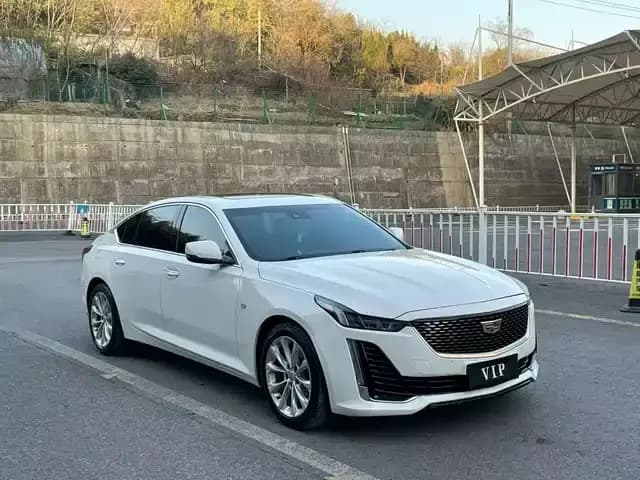 2023 Cadillac CT5 28T Luxury (Standard Edition)