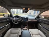 2013 Chrysler 300C Imported Model 3.6L Premium Edition — миниатюра 11