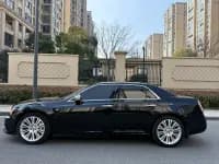 2013 Chrysler 300C Imported Model 3.6L Premium Edition — миниатюра 7
