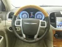 2013 Chrysler 300C Imported Model, 3.6L Premium Edition — миниатюра 11