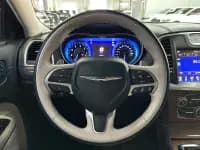 2016 Chrysler 300C Imported Model 3.0L Super Edition — миниатюра 13