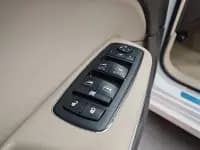 2013 Chrysler 300C Imported Model 3.6L Premium Edition — миниатюра 14