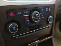 2013 Chrysler 300C Imported Model 3.6L Premium Edition — миниатюра 24