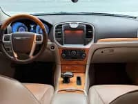 2013 Chrysler 300C Imported Model, 3.6L Premium Edition — миниатюра 4