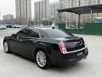 2013 Chrysler 300C Imported Model, 3.6L Premium Edition — миниатюра 7