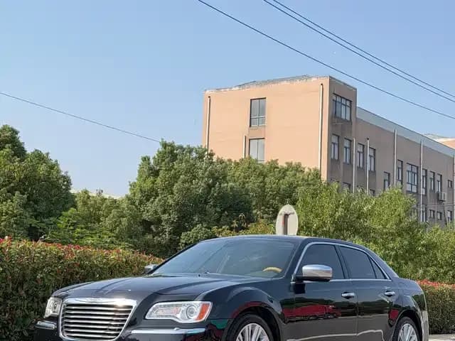 2013 Chrysler 300C Imported Model, 3.6L Premium Edition