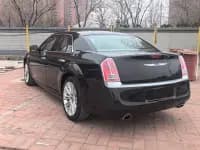 2013 Chrysler 300C Imported Model 3.6L Premium Edition — миниатюра 4