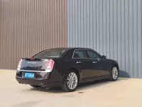 2013 Chrysler 300C Imported Model 3.6L Premium Edition — миниатюра 4