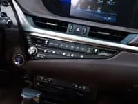Lexus ES 2020 300h Premium Edition — миниатюра 17