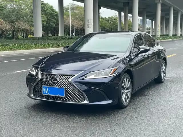 Lexus ES 2020 200 Excellence Edition