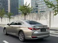Lexus ES 2021 300h Premium Edition — миниатюра 8