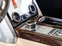 Range Rover 2021 3.0 L6 Legendary Long Wheelbase Classic Edition — миниатюра 15