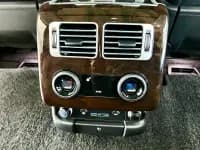 Range Rover 2021 3.0 L6 Legendary Long Wheelbase Classic Edition — миниатюра 23