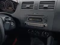 2015 Swift 1.5L Automatic Limited Edition — миниатюра 12