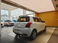 2016 Swift 1.5L Manual Fashion Edition — миниатюра 27