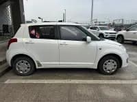 2014 Swift 1.3L Manual Standard Edition — миниатюра 3