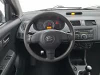 2011 Swift 1.3L Manual Value Edition — миниатюра 11