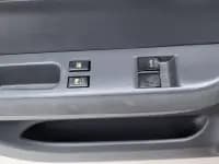 2011 Swift 1.3L Manual Value Edition — миниатюра 9