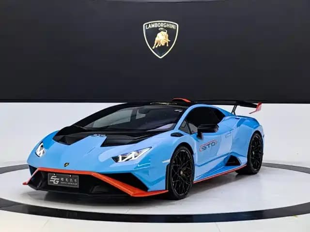2021 Huracán STO