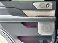 Navigator 2022 3.5T Presidential Edition — миниатюра 33