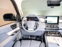 Navigator 2020 3.5T Long Wheelbase Presidential Edition — миниатюра 12