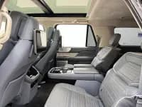 Navigator 2022 3.5T Long Wheelbase Presidential Edition — миниатюра 15