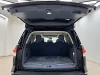 Navigator 2022 3.5T Long Wheelbase Presidential Edition — миниатюра 31