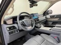 Navigator 2022 3.5T Long Wheelbase Presidential Edition — миниатюра 8
