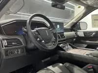 Navigator 2024 3.5T Long Wheelbase Presidential Edition — миниатюра 10