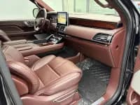 Navigator 2020 3.5T Presidential Series — миниатюра 12