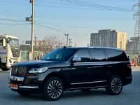 Navigator 2022 3.5T Presidential Edition — миниатюра 1