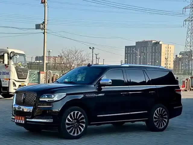 Navigator 2022 3.5T Presidential Edition