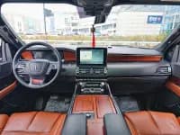 Navigator 2020 3.5T Long Wheelbase Presidential Edition — миниатюра 6