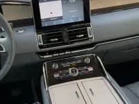Navigator 2020 3.5T Long Wheelbase Presidential Edition — миниатюра 10