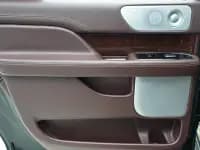 Navigator 2020 3.5T Long Wheelbase Presidential Edition — миниатюра 17