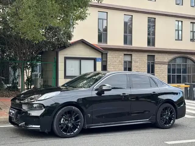 Lynk & Co 03 2022 2.0TD DCT Pro