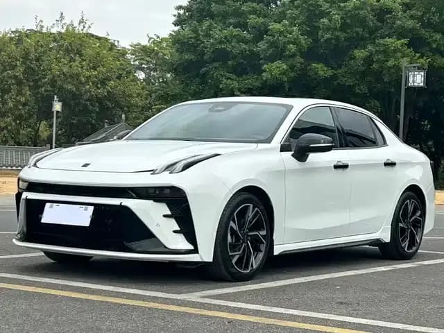 Lynk & Co 03 2023 1.5TD DCT Pro