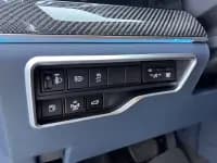 Lorinser Traveler 2026 High-Roof Touring Edition 2.5L High-Roof Touring Edition with Panoramic Sunroof — миниатюра 17