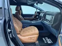 Lorinser Traveler 2026 High-Roof Touring Edition 2.5L High-Roof Touring Edition with Panoramic Sunroof — миниатюра 22