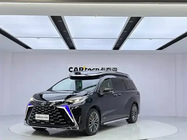 Lorinser Traveler 2026 High-Roof Touring Edition 2.5L High-Roof Touring Edition with Panoramic Sunroof